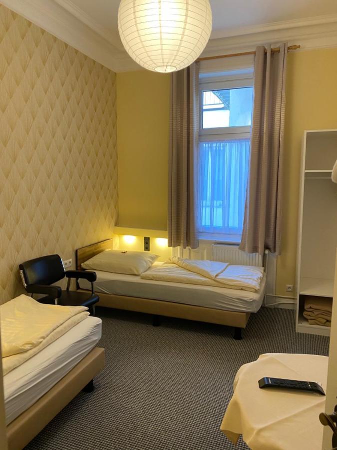 Alpha Hotel Garni Гамбург Экстерьер фото