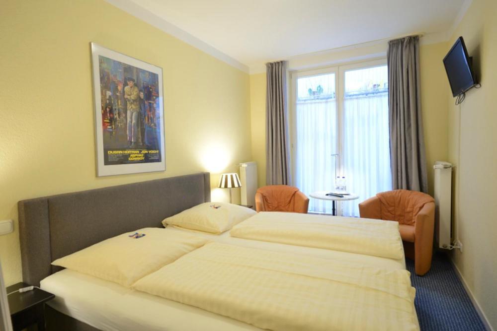 Alpha Hotel Garni Гамбург Экстерьер фото