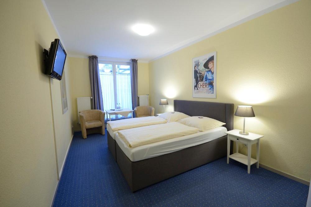 Alpha Hotel Garni Гамбург Экстерьер фото
